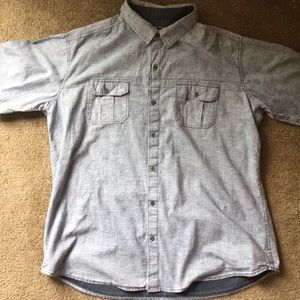 Men’s short sleeve button up
